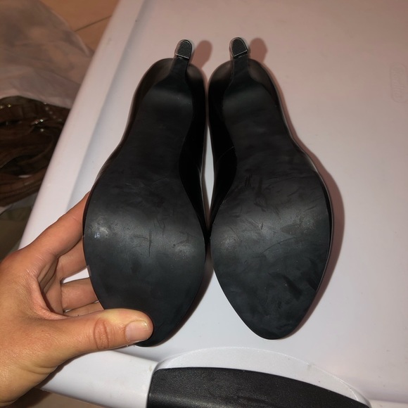 Steve Madden Black Leather Heels - Picture 4 of 4